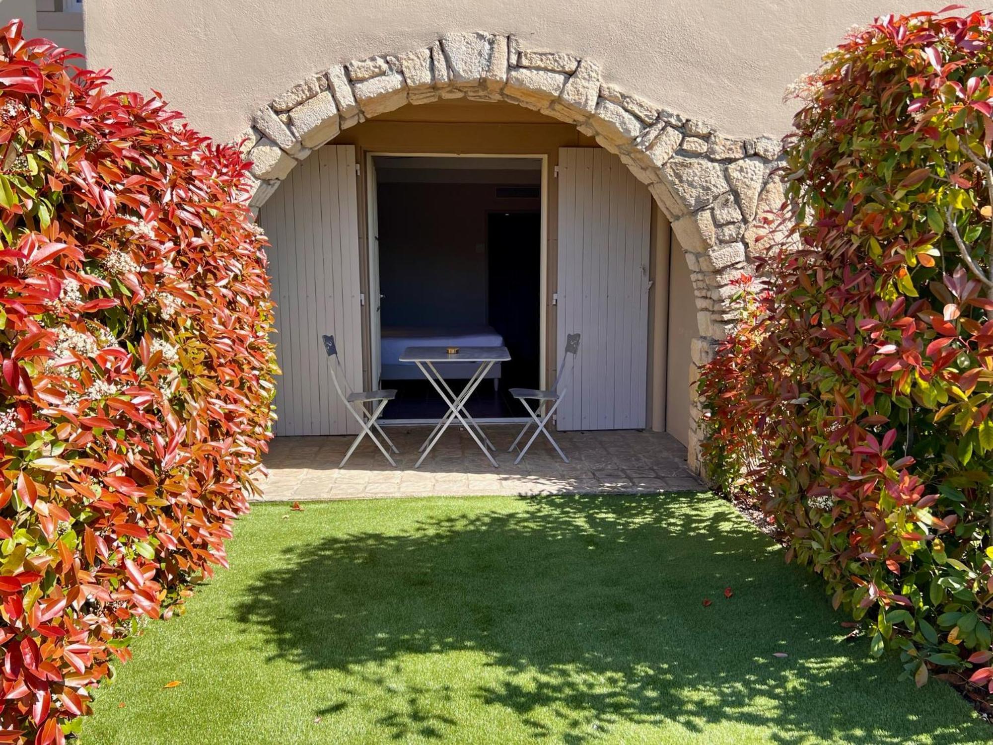 Logis Hotel Restaurant La Bergerie Aragon Kültér fotó